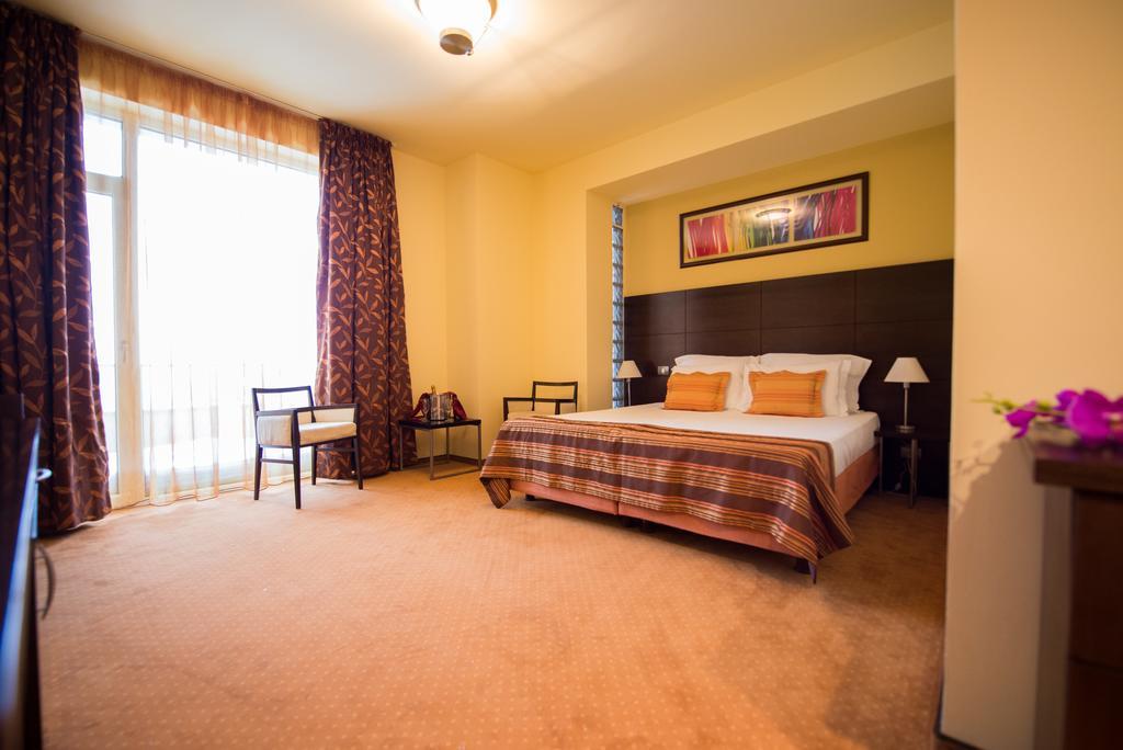 Imago Boutique Hotel Мамая Экстерьер фото
